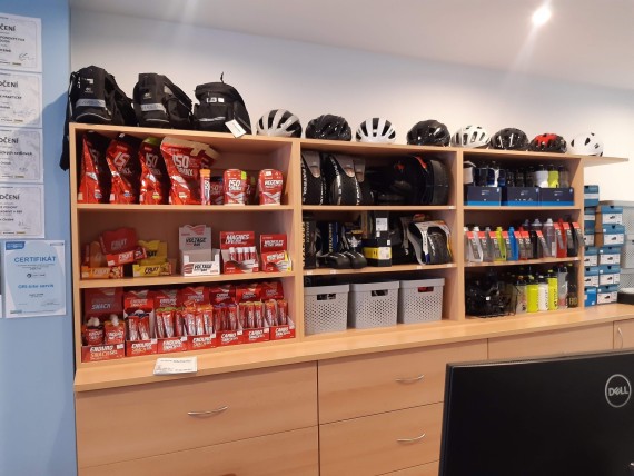 Profesionální servis vidlic, tlumičů, silničních i MTB kol a komponentů všech značek.